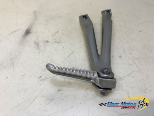 PLATINE ARRIERE DROITE YAMAHA R1 2008
