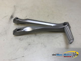PLATINE ARRIERE DROITE YAMAHA R1 2008
