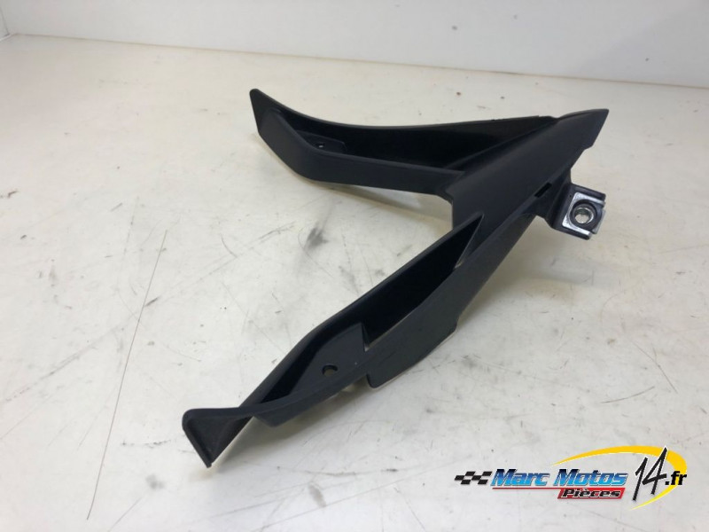 V DE CARENAGE YAMAHA R1 2008