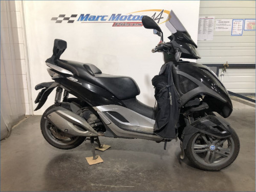PIAGGIO 300 MP3 YOURBAN 