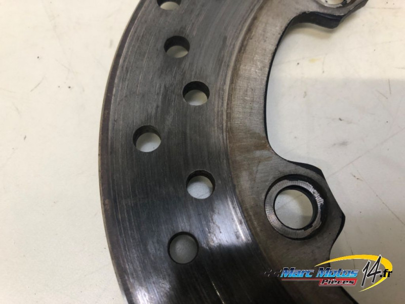 DISQUE ARRIERE YAMAHA R1 2004