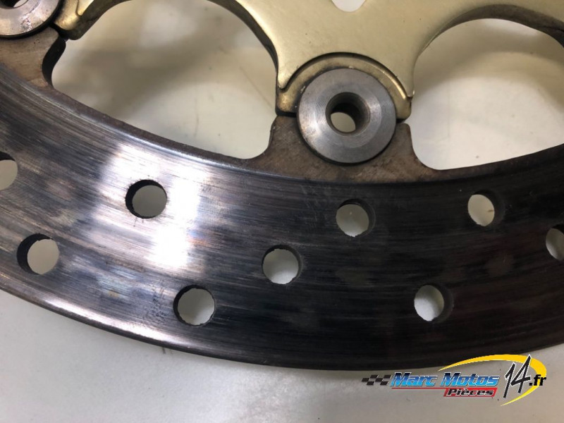 DISQUE AVANT DROIT YAMAHA R1 2004