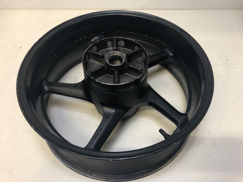 JANTE ARRIERE YAMAHA R1 2004