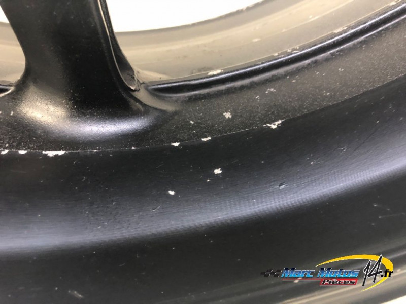 JANTE ARRIERE YAMAHA R1 2004