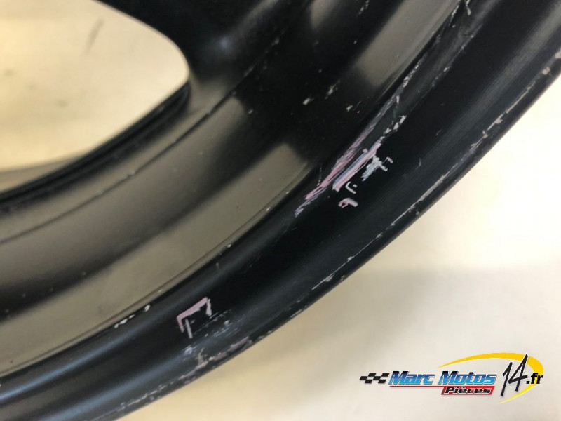 JANTE ARRIERE YAMAHA R1 2004
