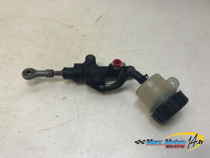 MAITRE CYLINDRE DE FREIN ARRIERE YAMAHA R1 2004