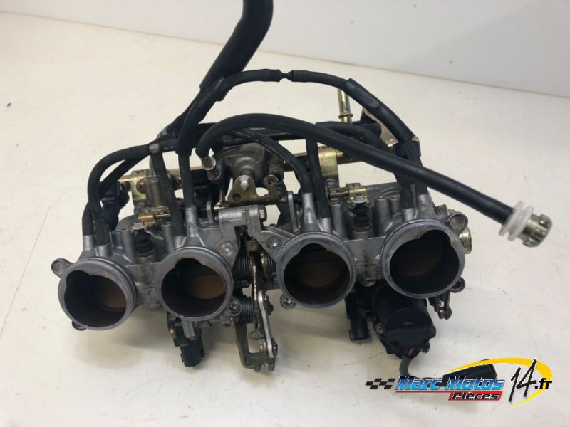 RAMPE D'INJECTION YAMAHA R1 2004