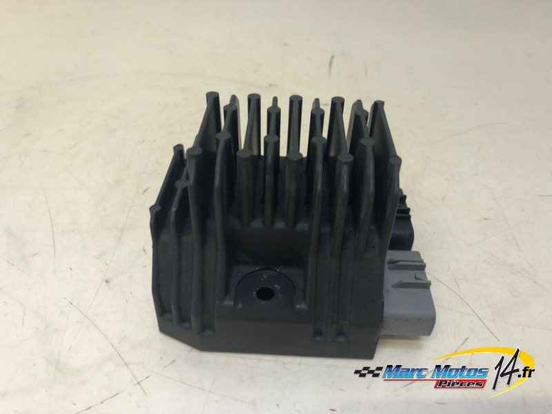 REGULATEUR YAMAHA R1 2004