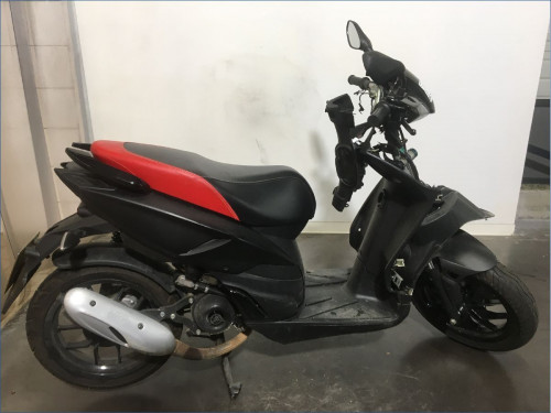 APRILIA 50 SR MOTARD