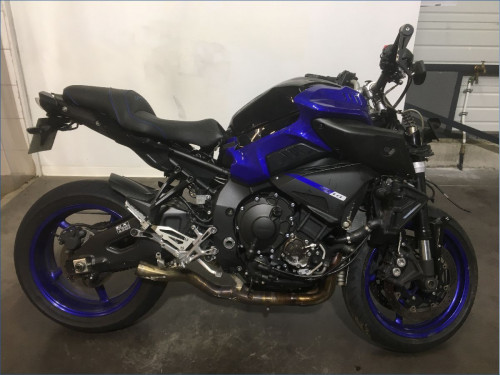YAMAHA MT10 