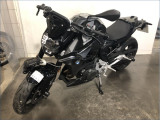BMW F900R TRIPLE BLACK A2