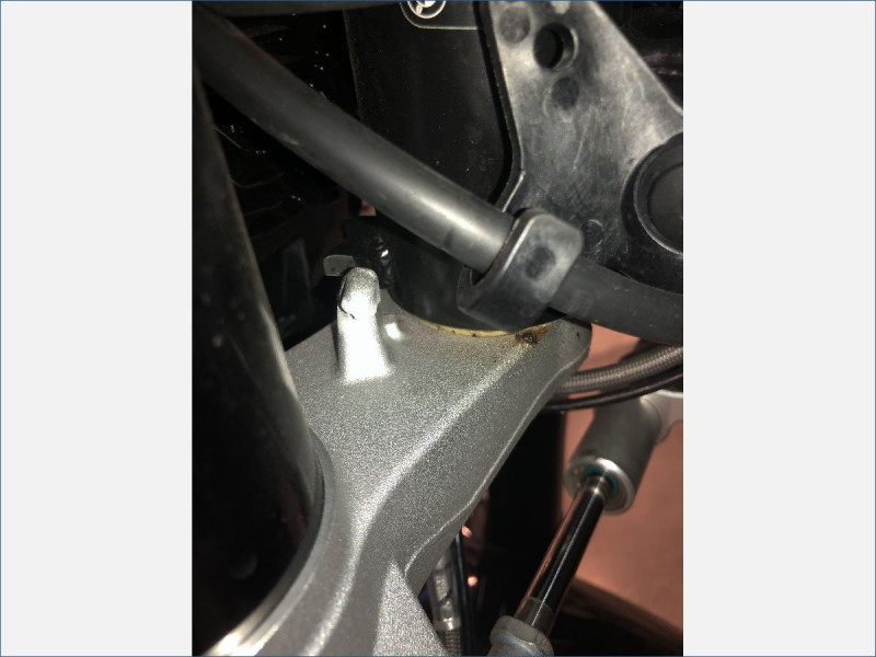 BMW F900R TRIPLE BLACK A2