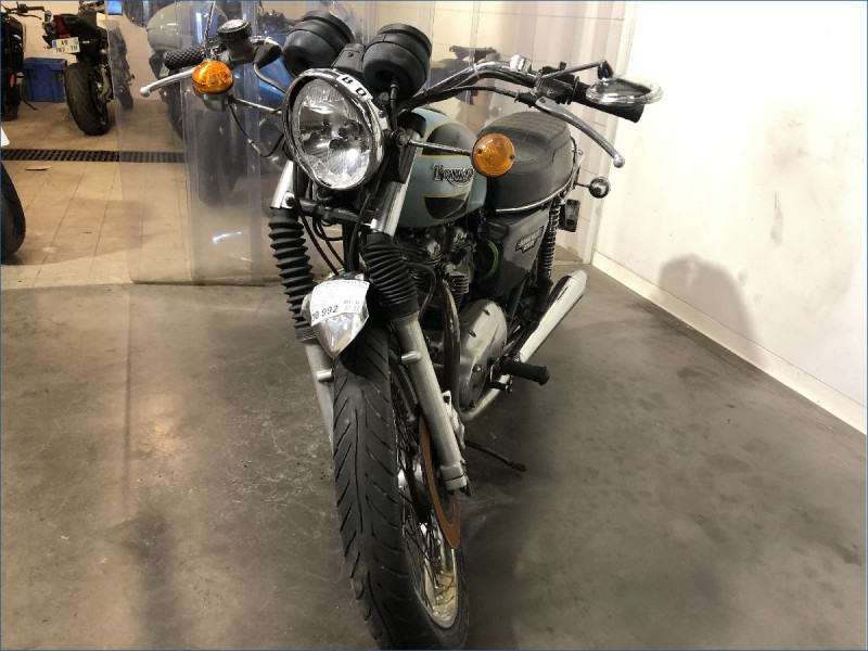 TRIUMPH 750 BONNEVILLE T140 