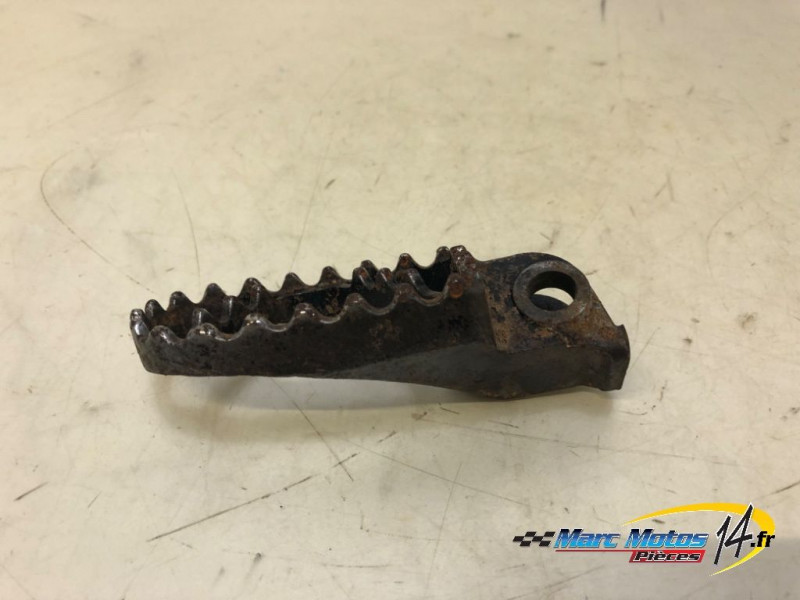 REPOSE-PIED AVANT DROIT KTM 125 SX 2006