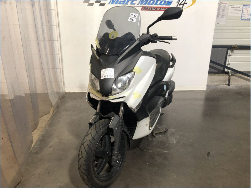 YAMAHA 250 XMAX 