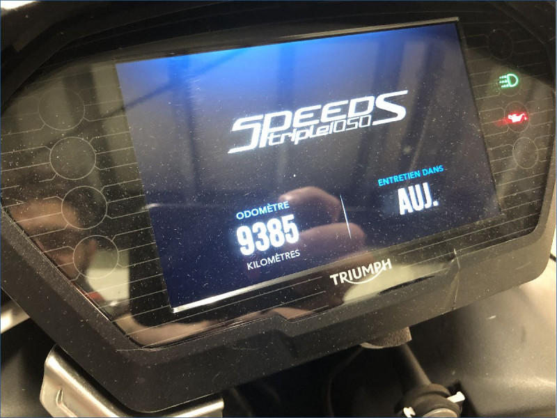 TRIUMPH 1050 SPEED TRIPLE S
