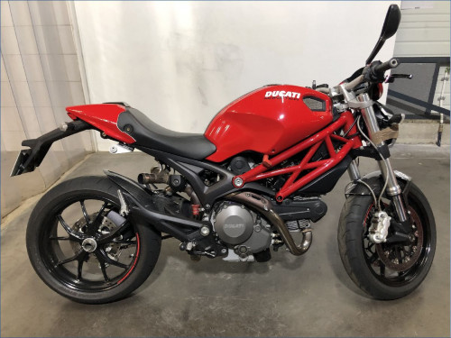 DUCATI 796 MONSTER 