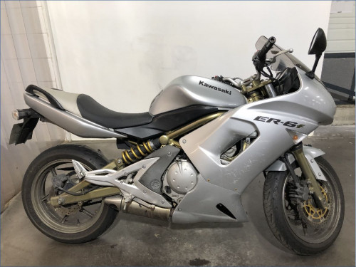 KAWASAKI ER6 F