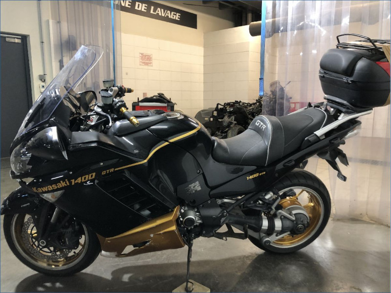 KAWASAKI 1400 GTR 