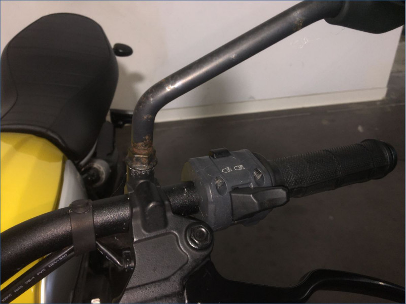 DUCATI 800 SCRAMBLER 