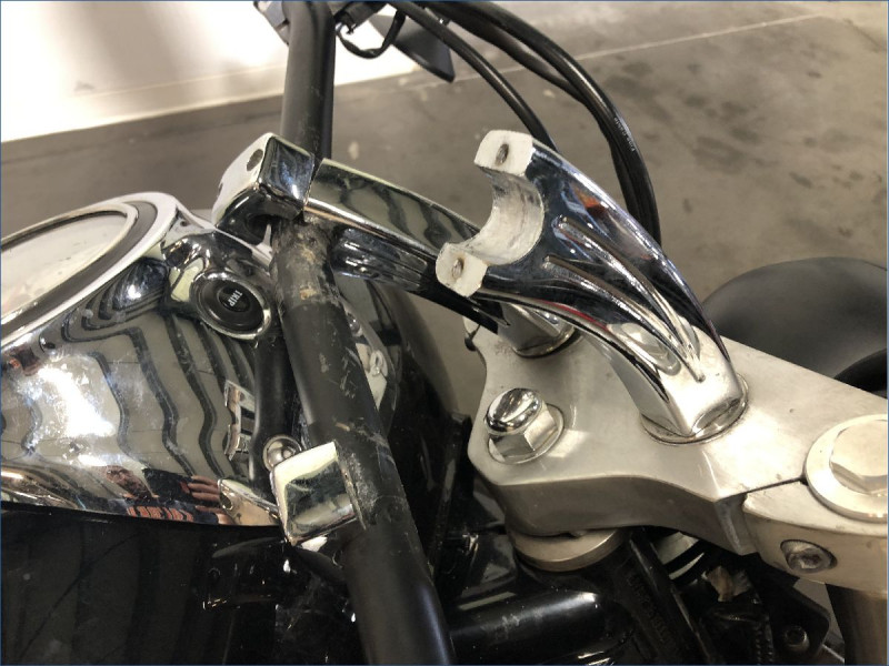 YAMAHA 1100 DRAGSTAR 