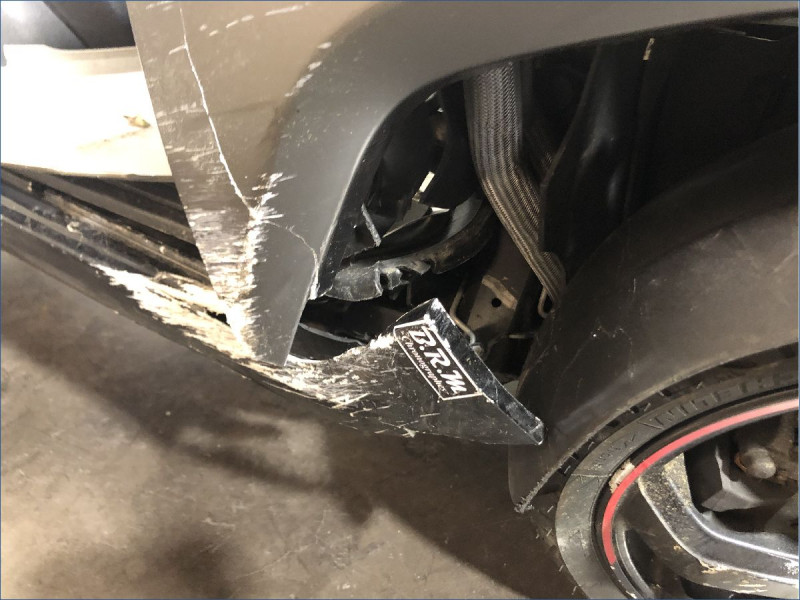 PEUGEOT 400 METROPOLIS RS