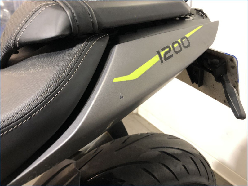 TRIUMPH 1200 SPEED TRIPLE RS