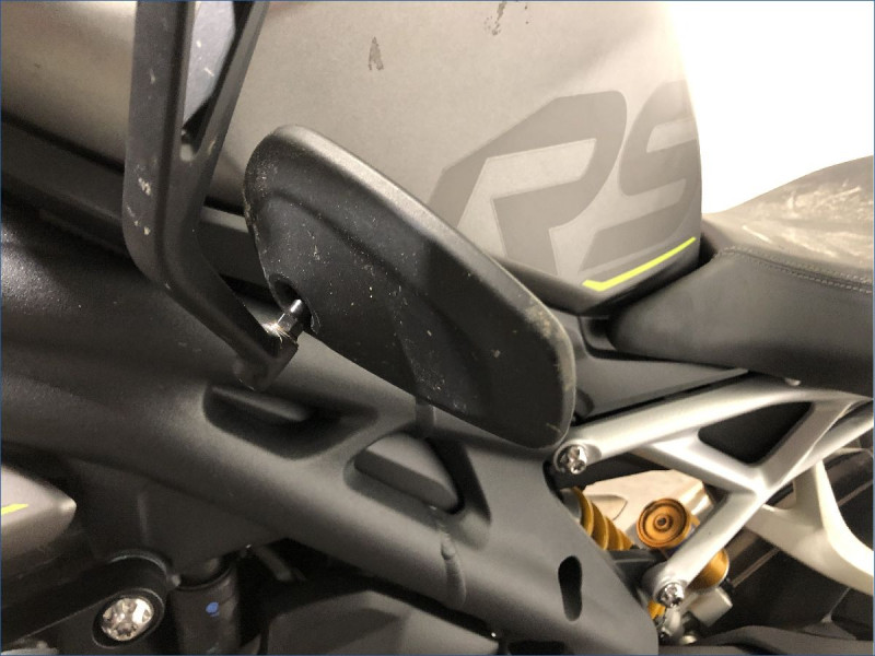 TRIUMPH 1200 SPEED TRIPLE RS