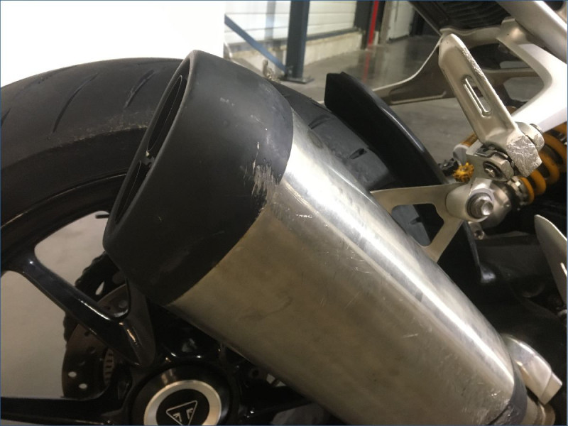 TRIUMPH 1200 SPEED TRIPLE RS