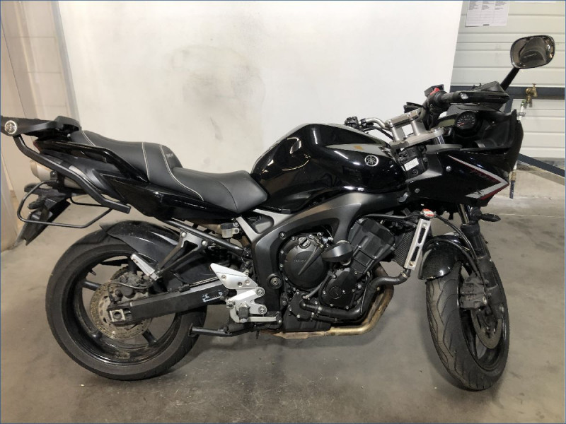 YAMAHA FZ6 S