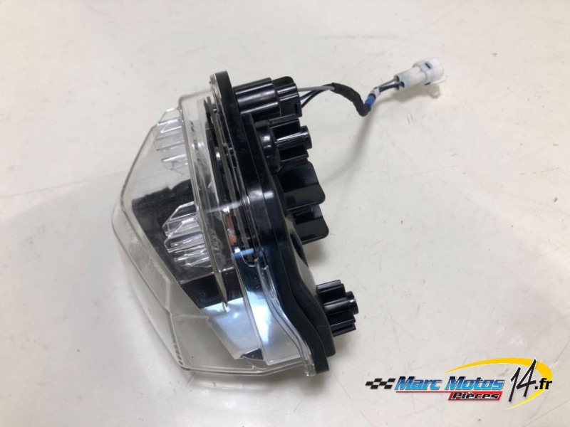 FEU ARRIERE SUZUKI 1000 GSX-S GT 2025