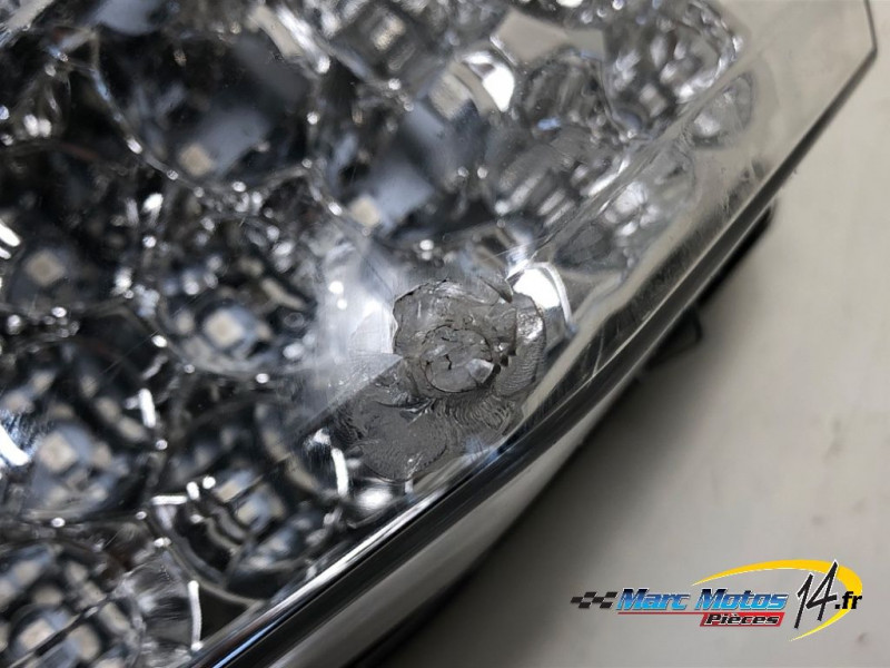 FEU ARRIERE SUZUKI 1000 GSX-S GT 2025