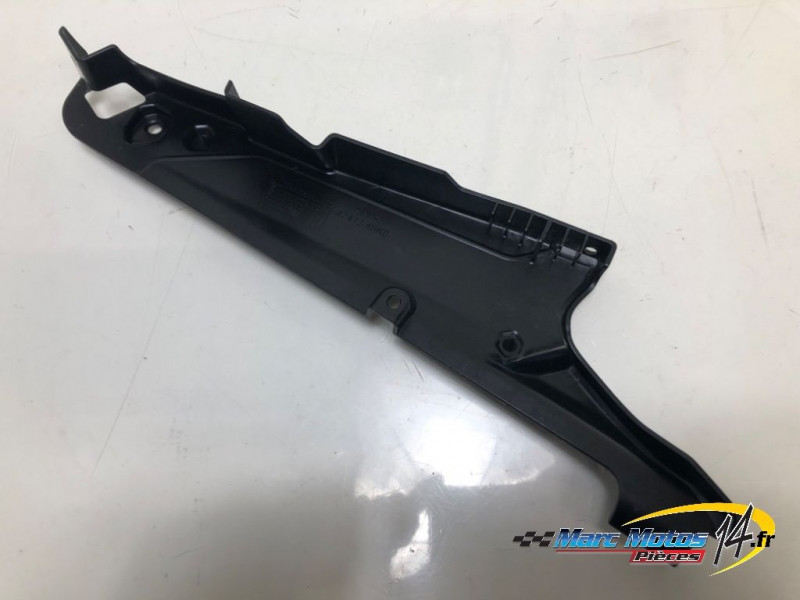 HABILLAGE DE CADRE DROIT SUZUKI 1000 GSX-S GT 2025