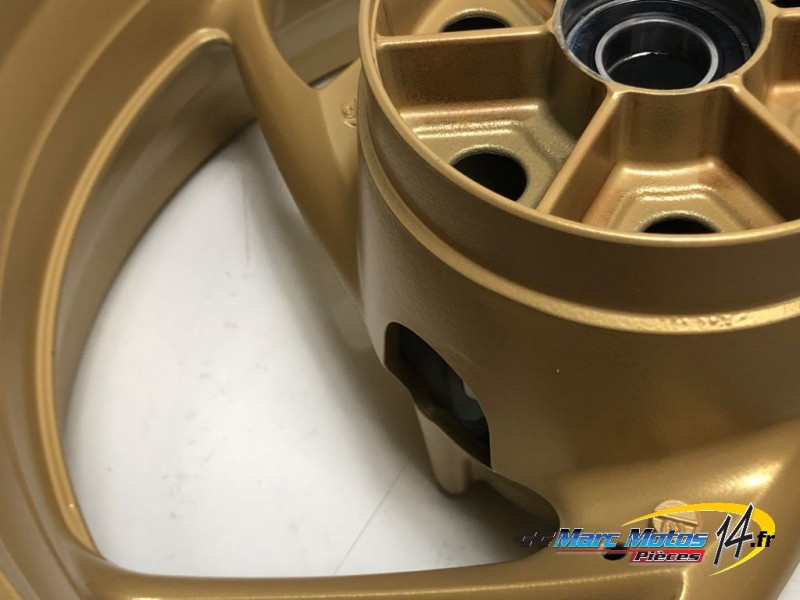 JANTE ARRIERE SUZUKI 1000 GSX-S GT 2025