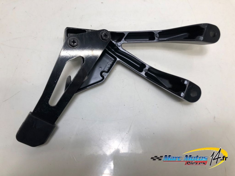 PLATINE ARRIERE DROITE SUZUKI 1000 GSX-S GT 2025