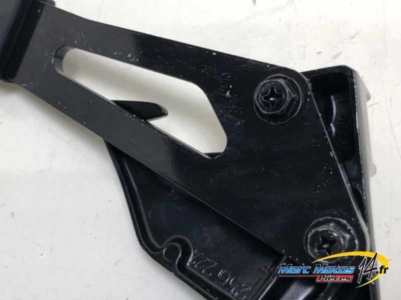 PLATINE ARRIERE DROITE SUZUKI 1000 GSX-S GT 2025