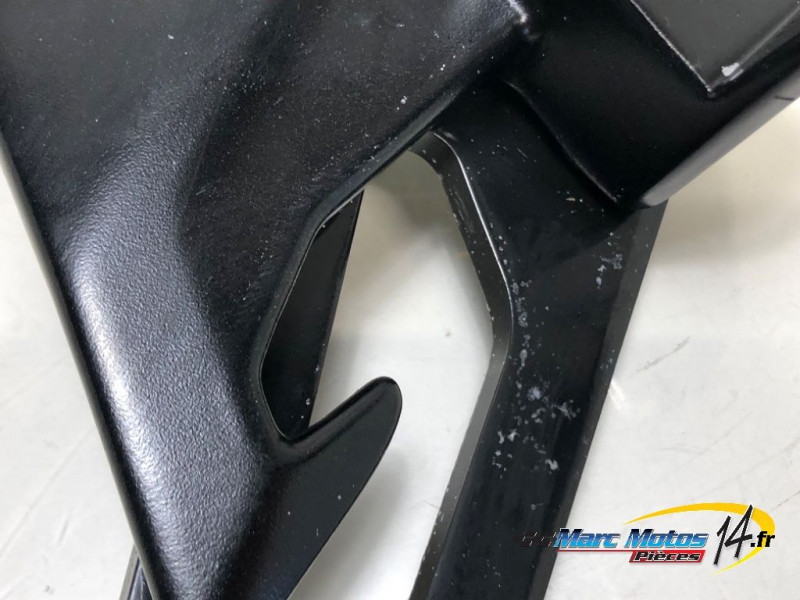 PLATINE ARRIERE DROITE SUZUKI 1000 GSX-S GT 2025