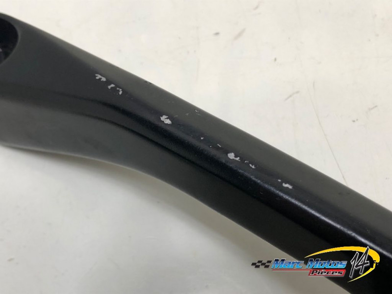 PLATINE ARRIERE DROITE SUZUKI 1000 GSX-S GT 2025