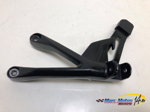 PLATINE ARRIERE GAUCHE SUZUKI 1000 GSX-S GT 2025