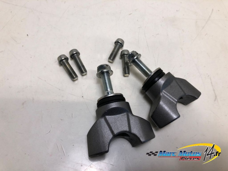 PONTET DE GUIDON SUZUKI 1000 GSX-S GT 2025