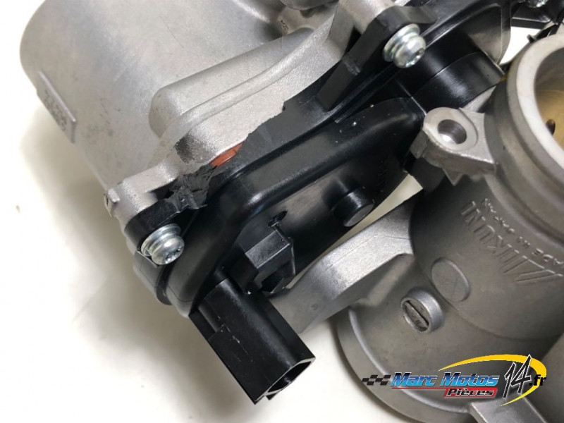 RAMPE D'INJECTION SUZUKI 1000 GSX-S GT 2025