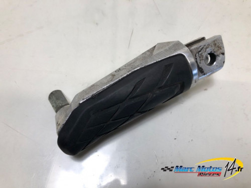 REPOSE-PIED AVANT GAUCHE SUZUKI 1000 GSX-S GT 2025