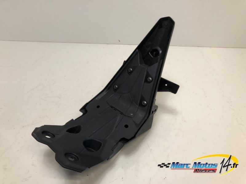 SUPPORT DE PLAQUE SUZUKI 1000 GSX-S GT 2025