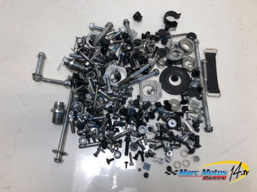 VISSERIE SUZUKI 1000 GSX-S GT 2025