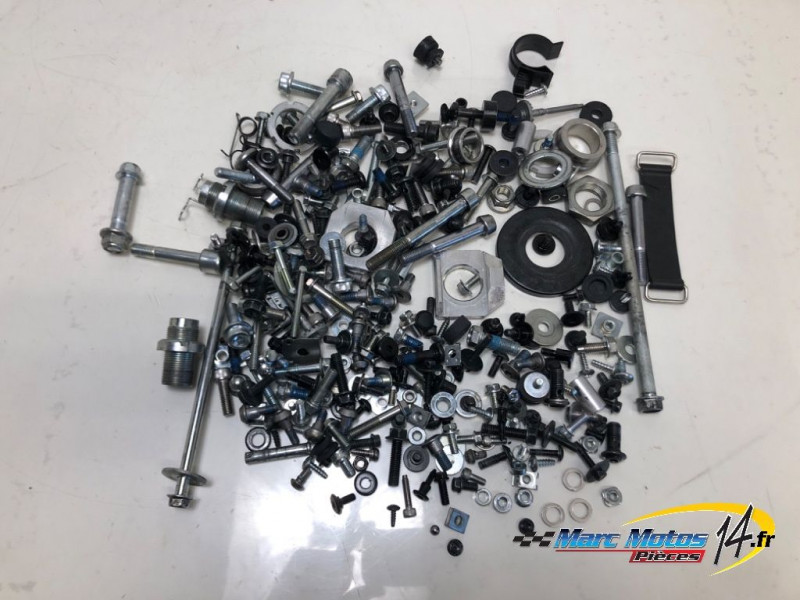 VISSERIE SUZUKI 1000 GSX-S GT 2025