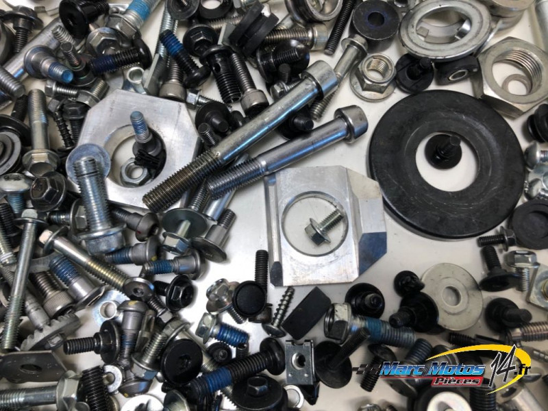 VISSERIE SUZUKI 1000 GSX-S GT 2025