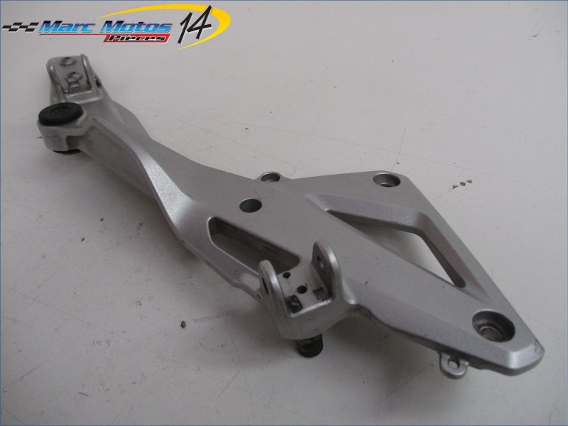 PLATINE MIXTE DROITE HONDA 600 HORNET 2012