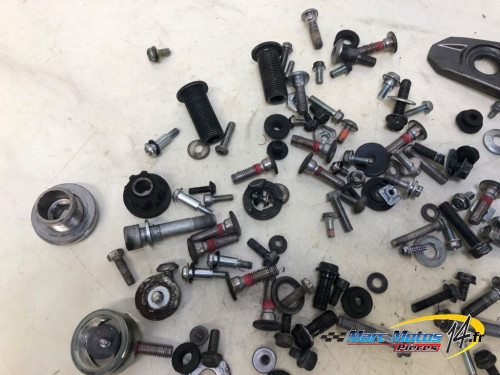 VISSERIE KAWASAKI Z800 E ABS 2016