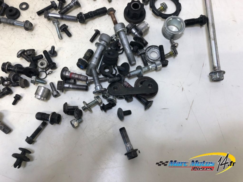 VISSERIE KAWASAKI Z800 E ABS 2016