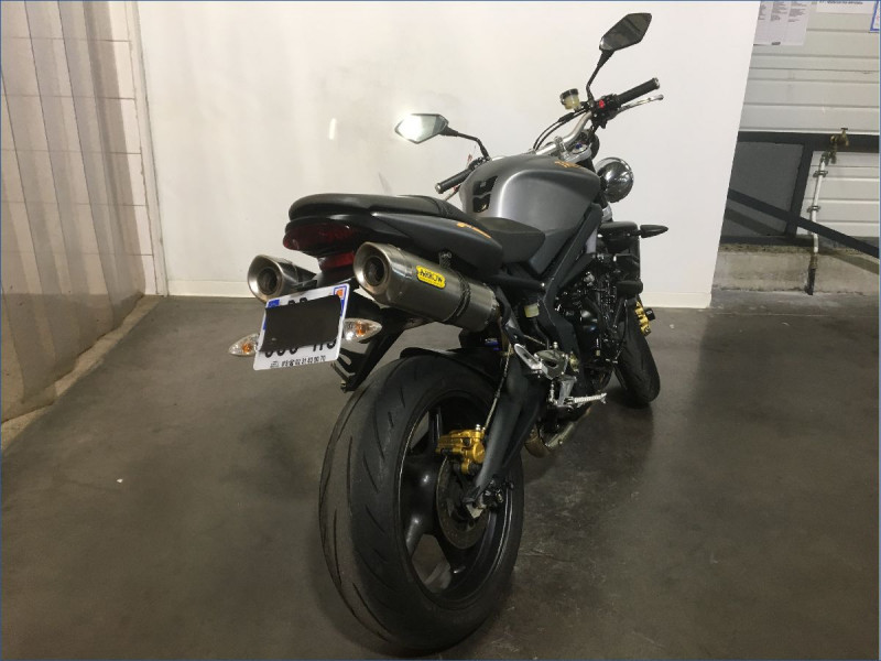 TRIUMPH 675 STREET TRIPLE R